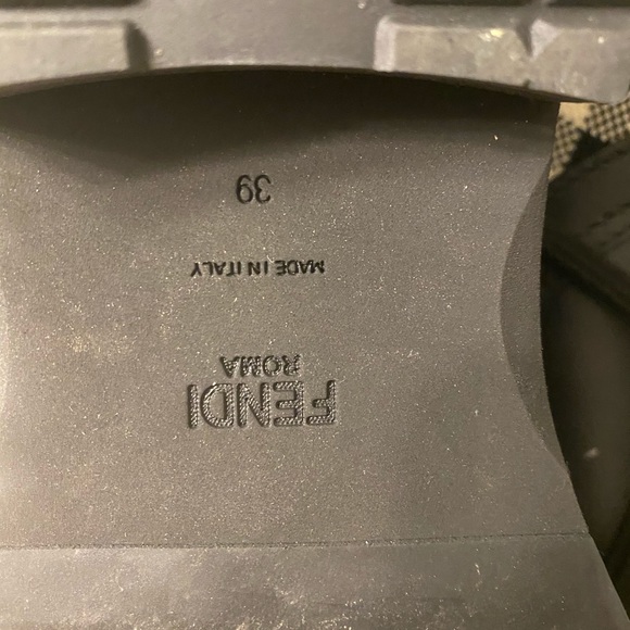 Fendi boots - Picture 6 of 7